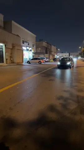 هل يقصد انه الاول؟؟؟!#اكسلبور #كامري #riyadh #foryou #fyp 