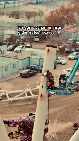 Emeğine yanar insan🥀#keşfet #keşfetteyizzz #storytime #storilikvideolar #ağırsözler 