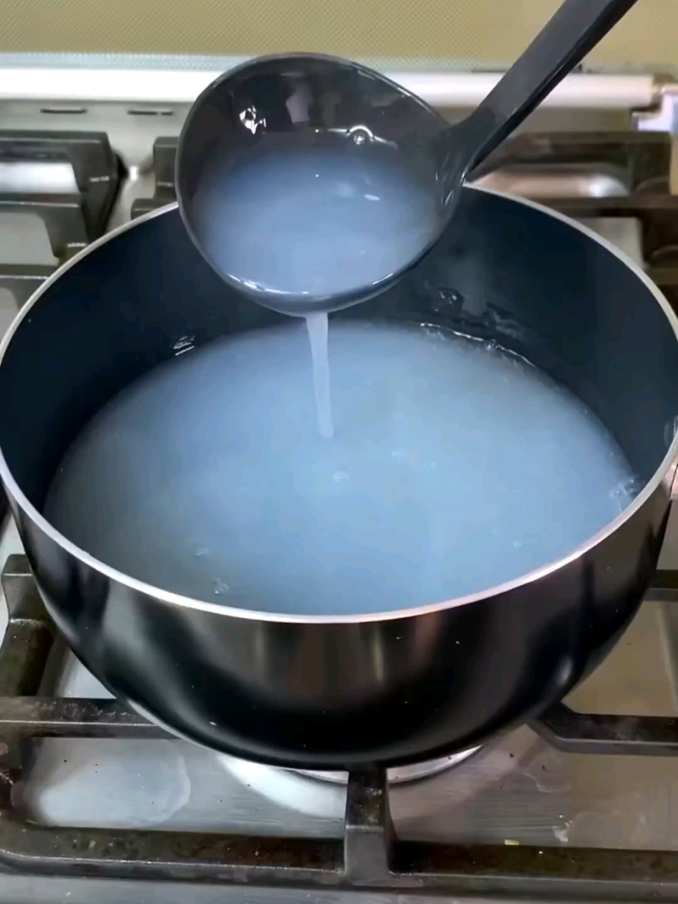 هذه وصفة من والدتي تُحضَّر بمكوّنات بسيطة.