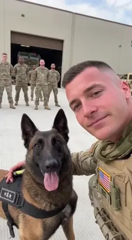 Christmas spirit in my heart. #armylove #us #christmastok #military #familylove