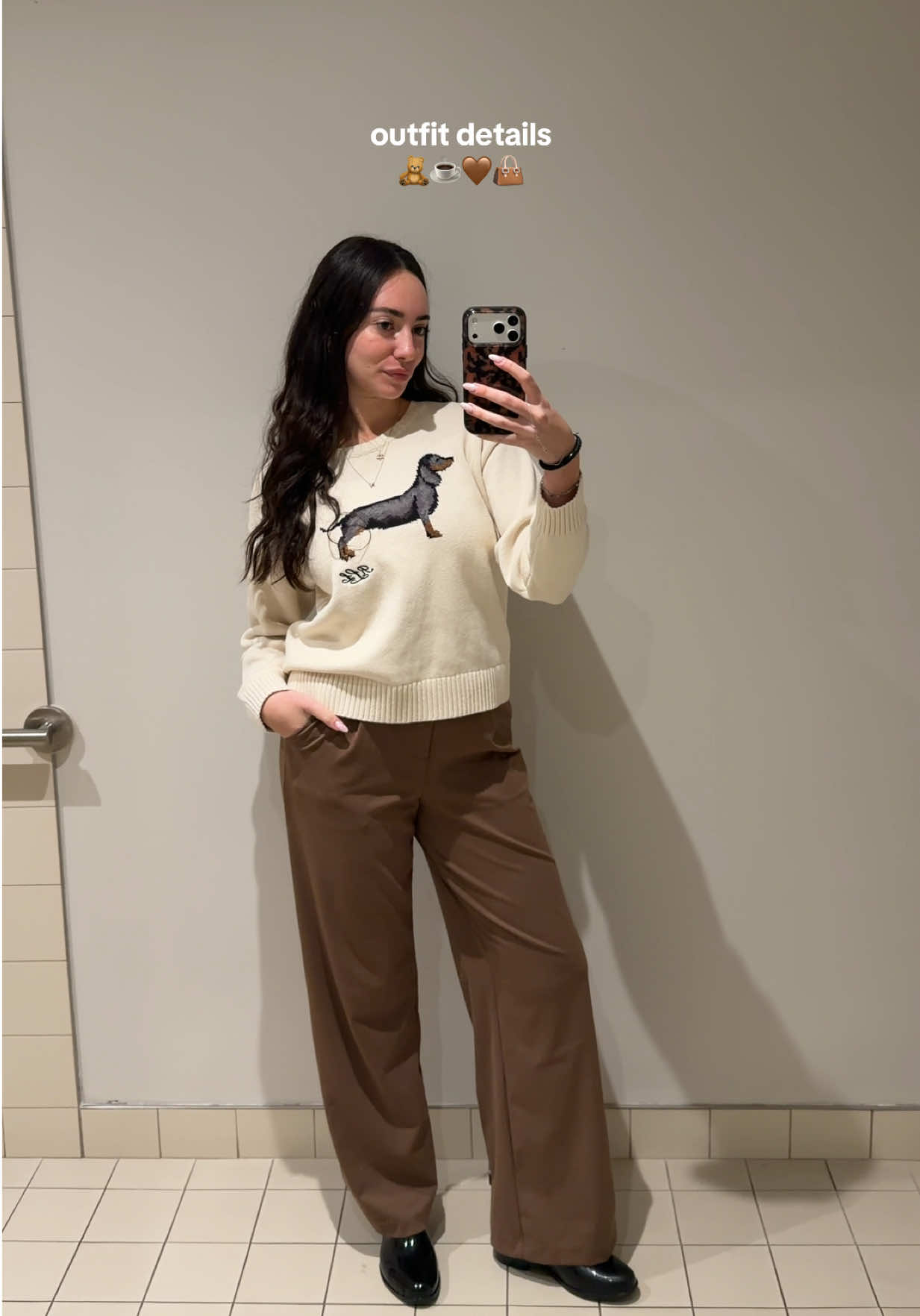 outfit details today 🤎🧸👜  - wearing my @Ralph Lauren sweater & my favorite stretchy work pants by @Halara_official  -  #halaratiktokshop #corporatefashion #workoutfit #halarapants #ralphlauren 
