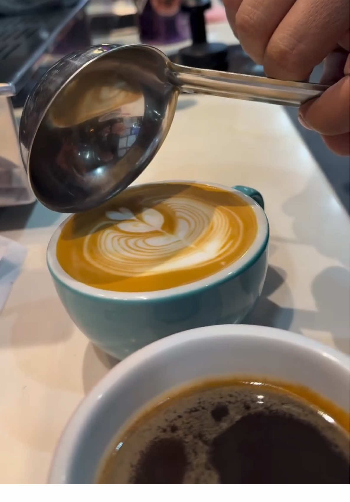 When the customer wants latte art on their Americano ...🤔☕️🤍 #parati #pov #pourtoi #goviral  #barista 
