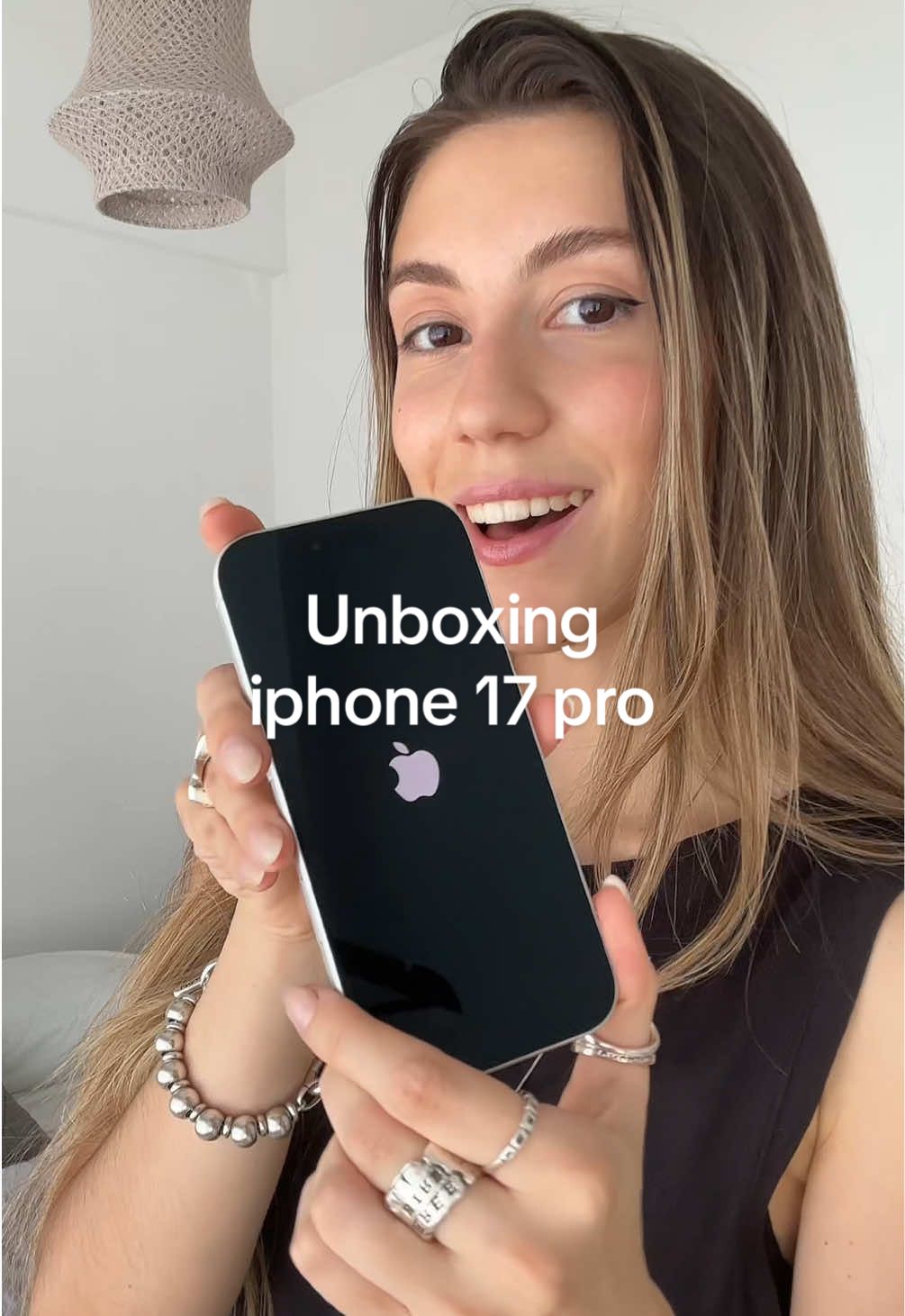 No se si lo amo o lo odio  #iphone17 #apple #argentina #parati 