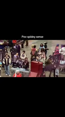 “WE CAN STILL SEE YOU”  #spiderman #cosplay #spidersona #spiderverse #fyp   Thank you @scott for filming 🙏 