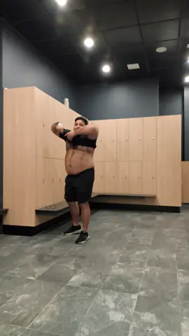 ya se ha entrenado por hoy..... #gym #strong #españa #venezuela🇻🇪 #navidad 