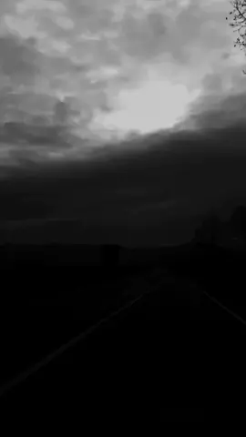 عالحنان أحباب كلبي عودوني 💔🥺 #muhama__1_  #viral #foryou #fypシ #fyp 