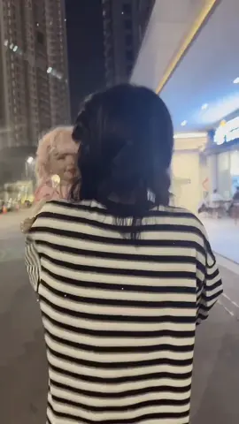 Mỗi năm đưa em đi du lịch một nước 😗 #nguyenthuybaolinh 