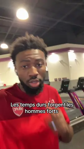 Il n’y a pas de victoire sans bataille, l’adversité fait partie du processus 🫵🏾 Abonne toi pour suivre mon quotidien à New York 🇺🇸  #pourtoi #pourtoii #motivation #argent #fyp 