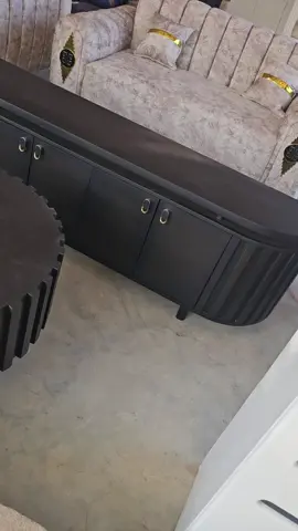 karibuni sana wateja wetu mjipatie furniture kwa bei poa kabisa tunapatikna dodoma makulu majumba sita. 0769789585.