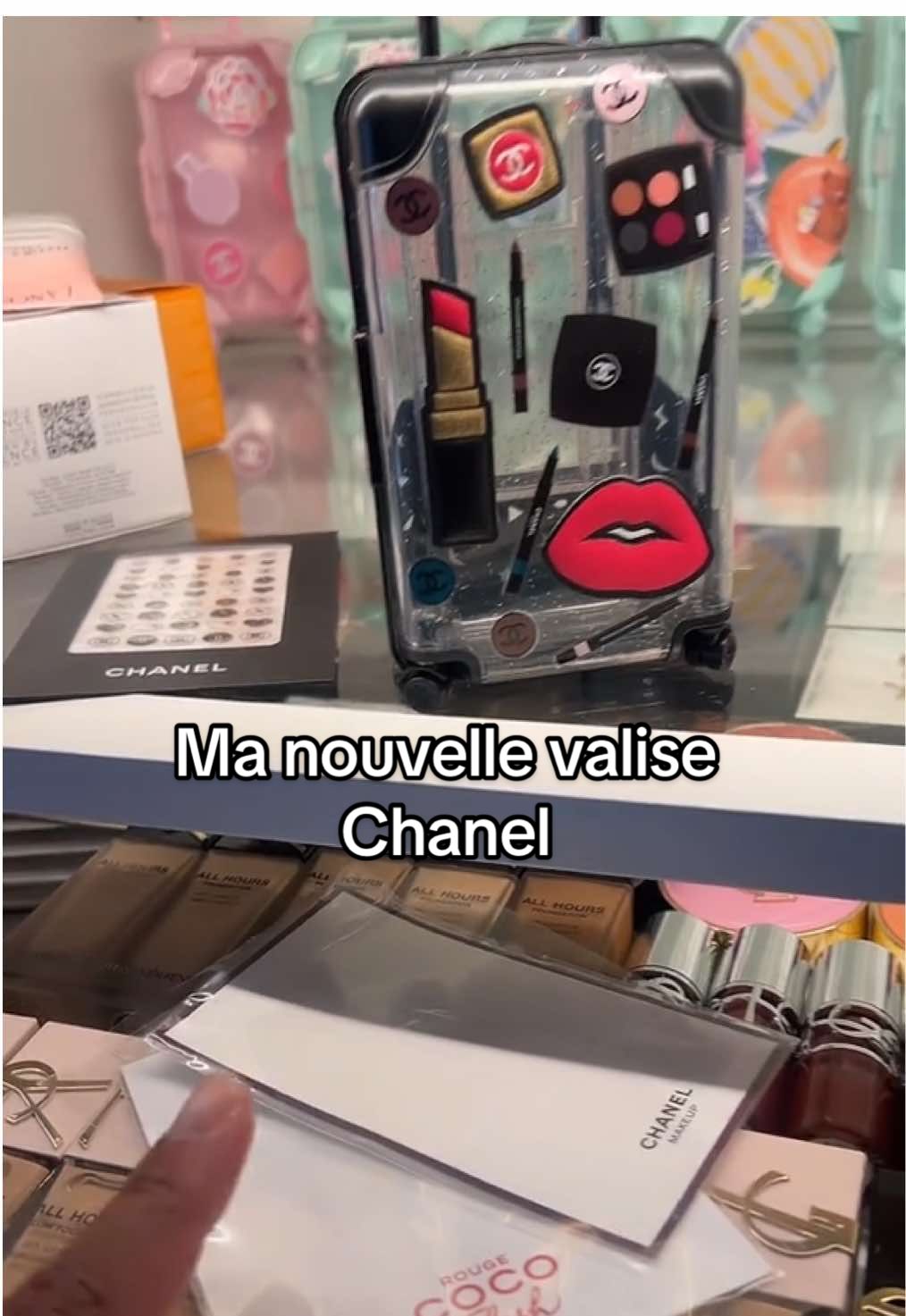 Ma nouvelle valise Chanel 😍❤️  #beauty #makeup #luxe #makeup #matcha 