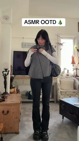 WHISPMAS DAY 4 !! ASMR outfit of the day on a very cold day top jeans and bag from @Urban Outfitters Europe top from @Weekday shoes are @New Rock and rings are @The Great Frog #CapCut #asmr #vlogmas2022 #OOTD #fabricsoundsasmr 