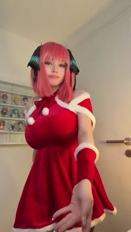 Forgot to post this 🥹 #ninonakanocosplay #thequintessentialquintuplets #ninonakano #cosplay 