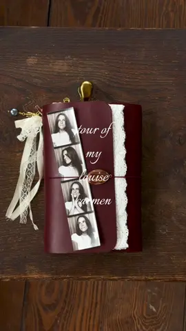 the urge to write everything @louisecarmen_paris #louisecarmen #leatherjournal #journaltour #journalecosystem #journal 