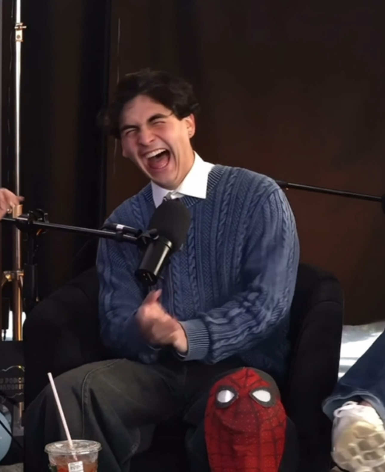 De la Fama a lo Inesperado: Mi Momento Más Vergonzoso #alejandrosago #5comentarios #luischaparro #Zerme #malleza 