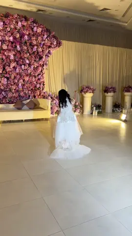 ماشاء الله 🥹🤍🤍🤍🤍 #المصوره_توق  #مصورة_جوال  #زواجات_السعودية #حركة_لاكسبلورر  #نجران  #السعودية  #تصويري  #اكسبلور  #explor 