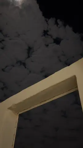 -غـيييّم وقـمرا- #اكسبلورexplore #هواجيس #قصيده 🤎.