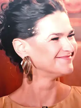 «у девочек от зависти перекосило лица, ведь в этом зале каждый в курсе кто тут царица»👑 яМыЗаВикториюРайдос. #победурайдос #десяткурайдос #викториярайдос #битвасильнейших #битваэкстрасенсов 