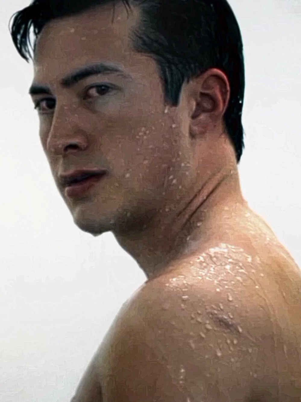 hmmm, that's so satisfying cc: my scp: my  #heatedrivalry #ilyarozanov  #connorstorrie  #hudsonwilliams  #shanehollander   | heated rivalry book, series, boyslove, blended, quality, song edit 