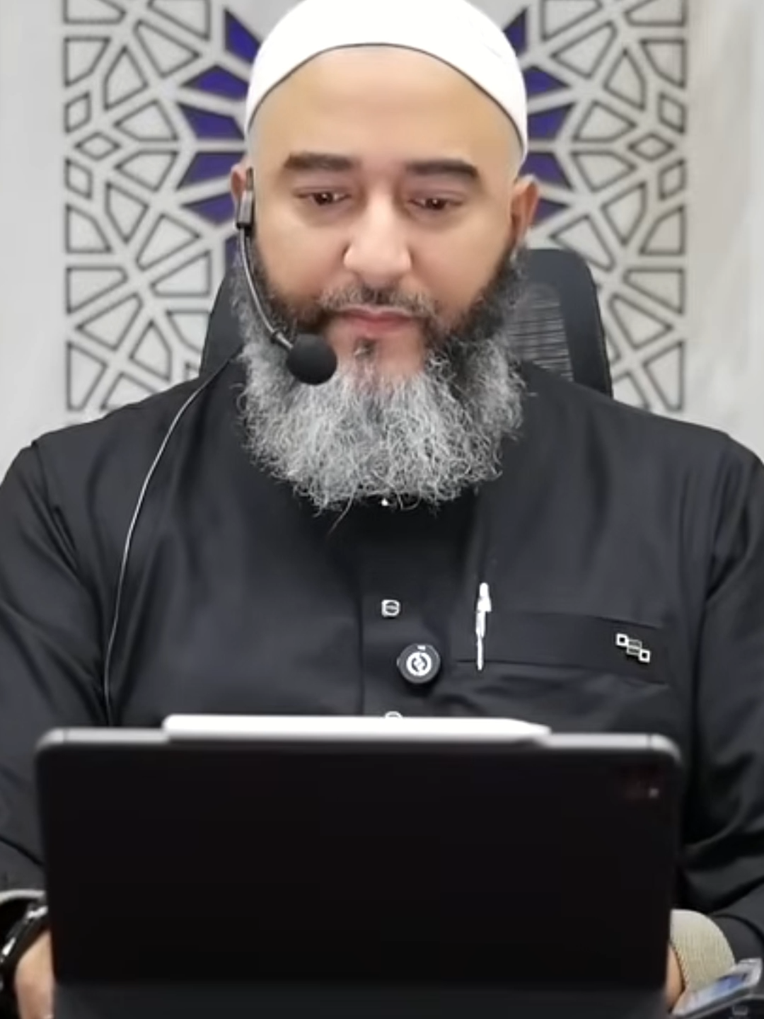 Agis comme Abou Bakr_ deviens un acteur du bien#rapelle_islam #naderabouanas #islam