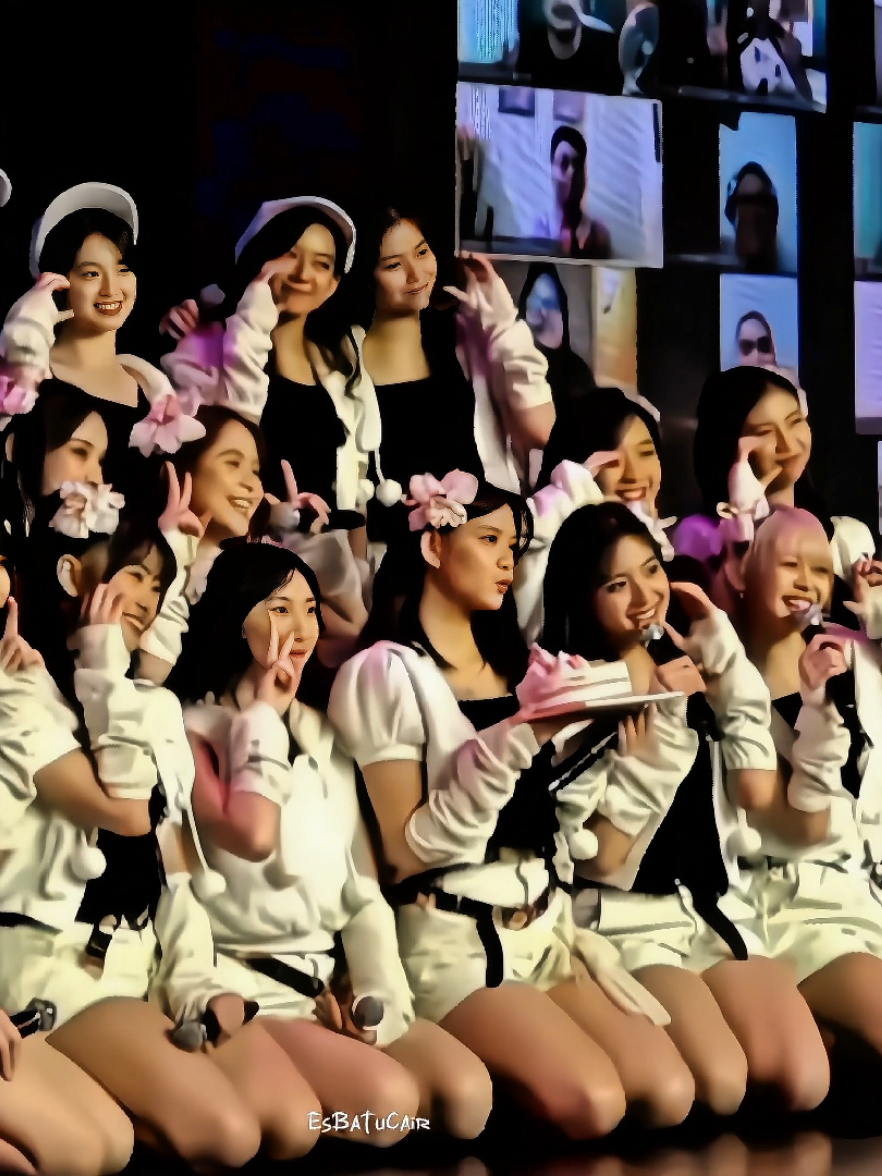 Happy Birthday Dedee🤍 @christyjkt48 Udah 20 aja yaa sekarangg Semoga selalu diberikan kelancaran disetiap langkahmuu yaa toy,  Semoga selalu dikelilingi orang