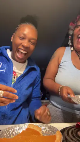 😭😭😭 bro i love my mom but she made this pie it’s fye! #fyp #foryoupage #sweetpotatopie 🥧 @DivineMeeMee8888❌ 