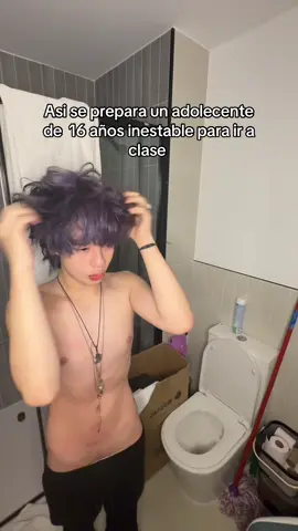 Seguramente ningún adolescente se arregla así pero bueno yo si algún problem 