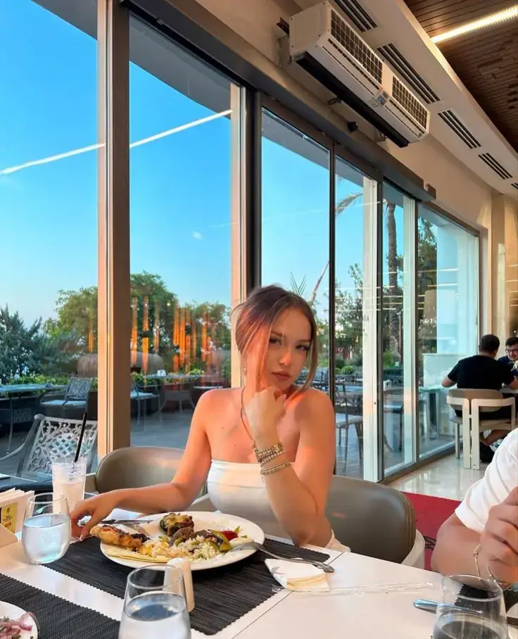 {hayatim}@Yusuf Ali Karakurt🥂🥞 🤍 {ballim:}@Kumsal Karahan. @𝐘𝐚𝐠̆𝐦𝐮𝐫 𝐓𝐨𝐤𝐦𝐚𝐤'🐚 @lavin @𝓐𝓱𝓾𝔃𝓪𝓻 𝓢. 𝓣𝓸̈𝓷𝓰𝓮'✨ {sen kız değilsin ama ballimsin o yüzden sende varsiinn @TİMUR TÖNGE}