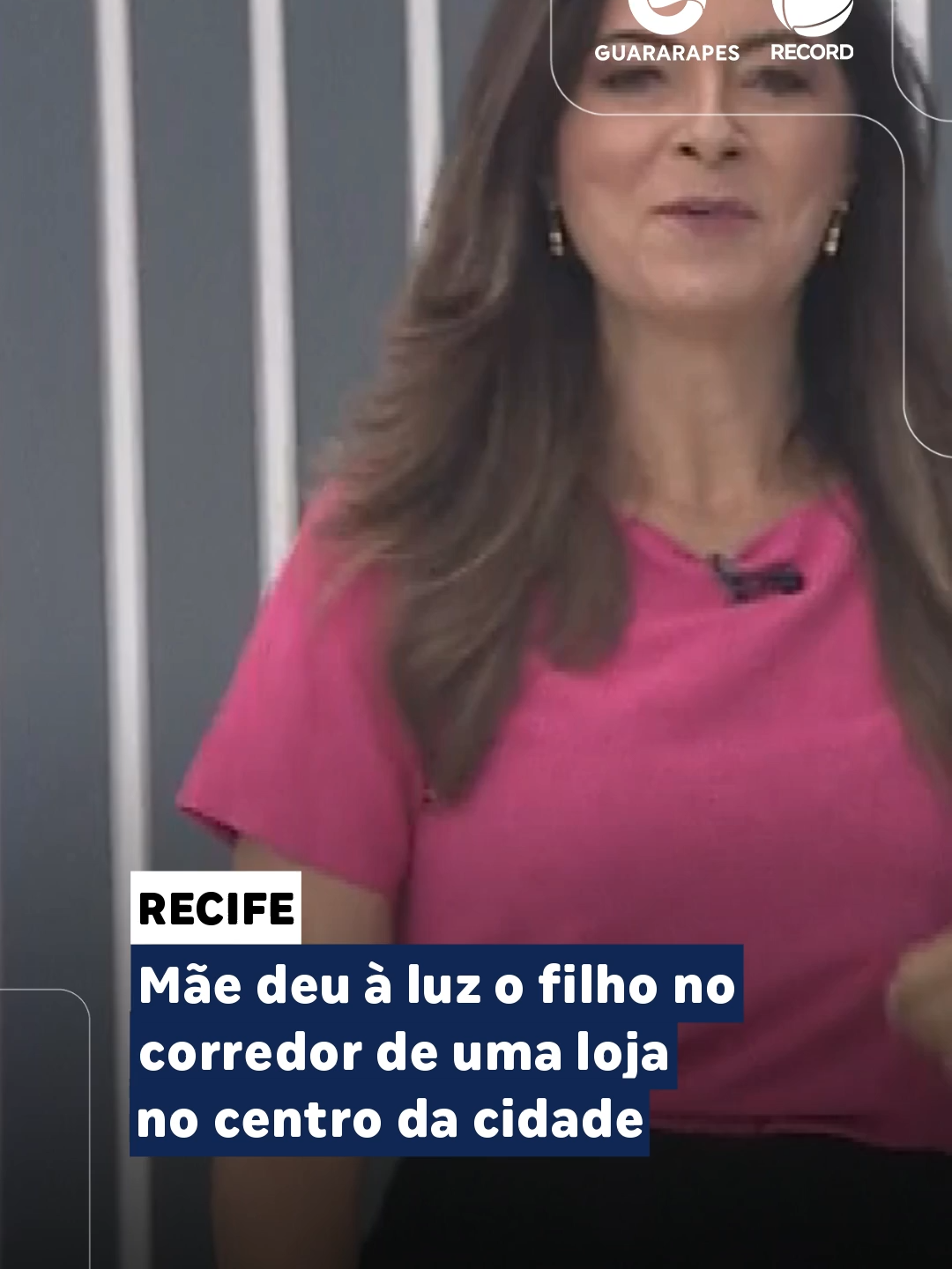 Uma cena emocionante e inesquecível foi registrada hoje no centro do Recife.  Uma mulher deu à luz seu quinto filho, um menino, dentro do corredor de uma loja enquanto fazia compras para o enxoval. #noticias #jornalismo #record #sistemaopinião #informação #tvguararapes