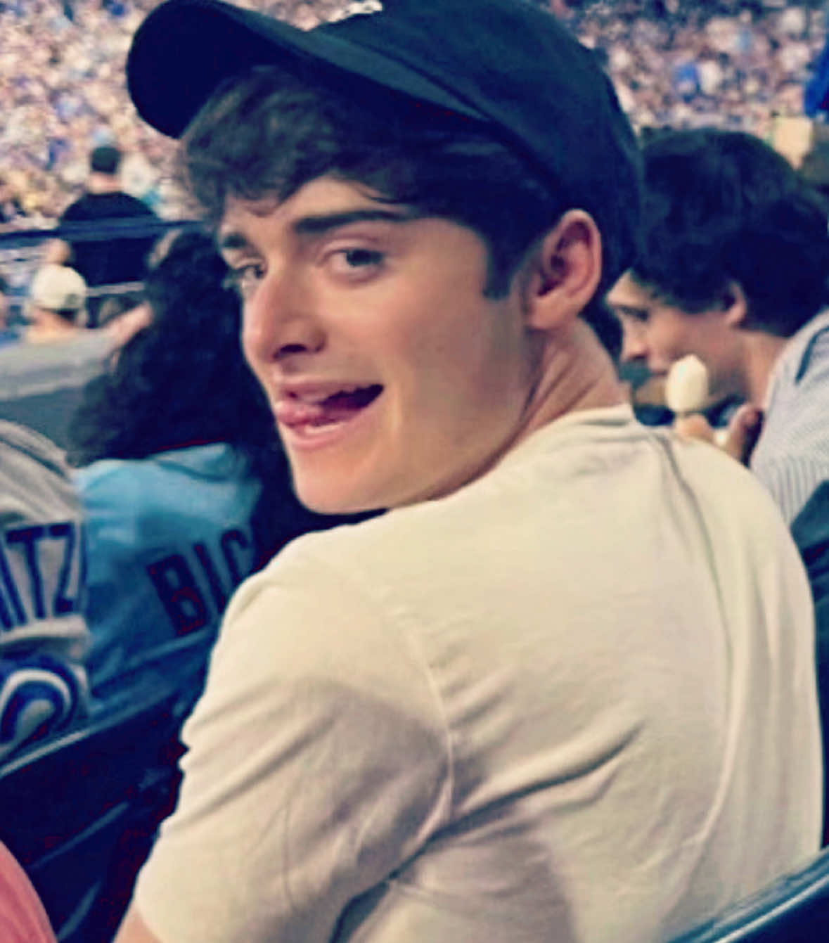 oh noah the man you are… #noahschnapp #noahschnappedit #strangerthings #strangerthings5 #strangerthingsedit 