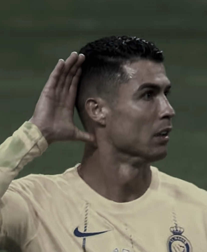 ليس من فراغ انَت يـ دون 🤍🤍🙌🏻 . #ronaldo #explore #دعاية #عصام_الشوالي #alnassr 