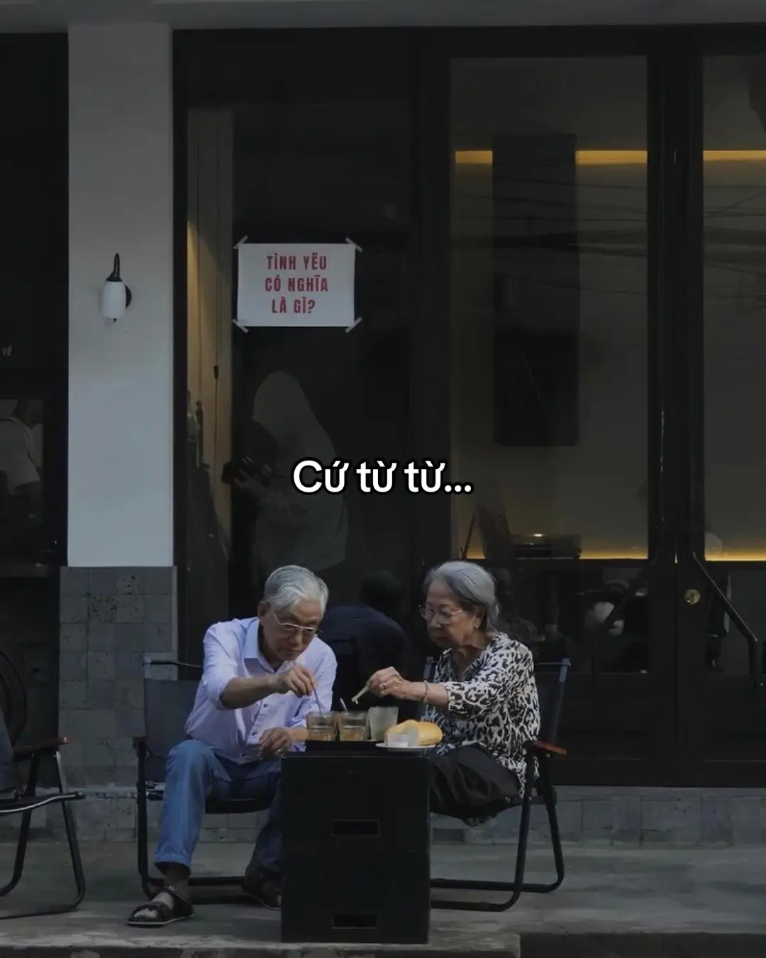 Phần 164 | Cứ từ từ mà yêu, tình yêu chứ có phải giấy đâu mà đòi gấp… “Người mà nghiêm tục thích bạn thì bao lâu họ cũng sẽ chờ.  Còn kẻ chỉ muốn có bạn sớm thì cũng sớm chán thôi à..” Mình tin,  cái gì dễ đến thì cũng dễ đi thôi…”#buôn_tâm_trạng💔😔 #đaulong🥀💔 #tinhyeu 