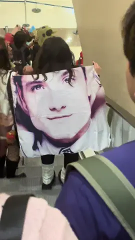 TOY CHICA ES LA UNICA ANIMATRONICO QUE TIENE SHORTS 🗣️ #fnaf2 #estreno #premiere #fivenightsatfreddy #johnhutcherson 