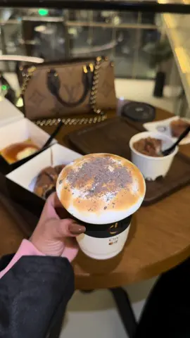 المنتجات الشتويه 🔥📍 @ON OFF | اون اوف   ✨… بكل فروعهم وعلى التطبيقات وقريباً بحجم كبير للجمعات شي لذيذ 🤩👌🏻… #اون_اوف #on_off #فلان_تشيز_اون_اوف #منتجات_شتويه #هوت_شوكلت  AD   