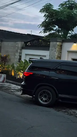 🖤💸🪐♟️👻