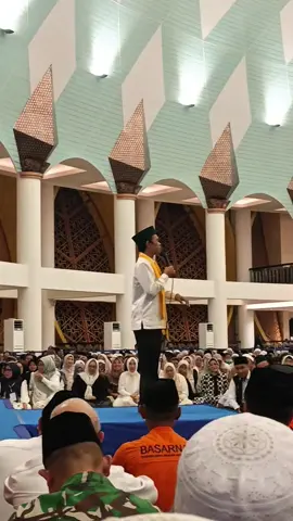 MasyaAllah pertama kalinya lihat beliau di palu🥺#palu #sulteng #ustadzabdulsomad #kajianislam #masjidbaitulkhairaat 
