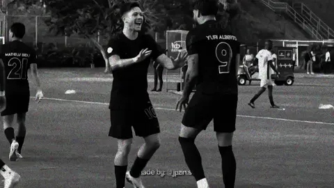 só de pensar que talvez em 2026 esse duo não estará mais junto...  #corinthians #yurialberto #rodrigogarro #edit #lyrics (edit yuri alberto e rodrigo garro)