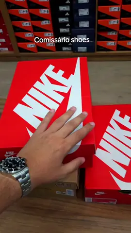 Produto ORIGINAL, com nota fiscal, garantia e envio imediato. Somos loja física, estoque próprio e atendimento humanizado — você compra aqui dentro do TikTok Shop com garantia total da plataforma, recebendo seu produto com segurança e rastreamento do início ao fim. Trabalhamos apenas com produtos originais, todos conferidos antes do envio. Confiança, qualidade e credibilidade são prioridade aqui. Clique no carrinho laranja da loja e confira todos os modelos disponíveis — tem lançamento, modelos exclusivos e ofertas especiais dentro da plataforma. Compra rápida, segura e entregue direto da nossa loja até você. Se tiver qualquer dúvida, pode perguntar: respondemos rápido e ajudamos a escolher o modelo ideal. #tiktokshop #sneakersbr  #tiktokviral #tiktokbrasil #videos 