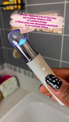 Vous voulez maximiser les effets de vos soins ?  L'appareil de beauté des yeux ANLAN (EMS, Chaleur, Vibration) n'est pas là pour remplacer votre crème, mais pour la rendre hyper-efficace ! Grâce au mode Chaud, il prépare la peau pour une absorption maximale de vos produits. Le mode EMS (électrostimulation) offre un effet lifting et le traitement par Lumière Rouge (collagène) et Lumière Bleue (anti-poches) travaille en profondeur.