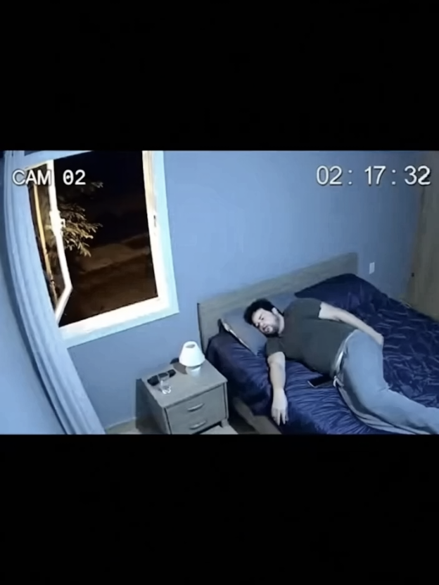 Pov: você dormiu de janela aberta #fyp #viral #viraltiktok #fypシ゚viral #funny 