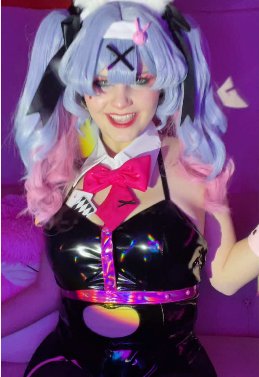 “I wanna get cracked” I wanted to go to the chiropractor 😕 #rabbitholemiku #rabbitholemikucosplay #miku #cosplay #rabbithole 