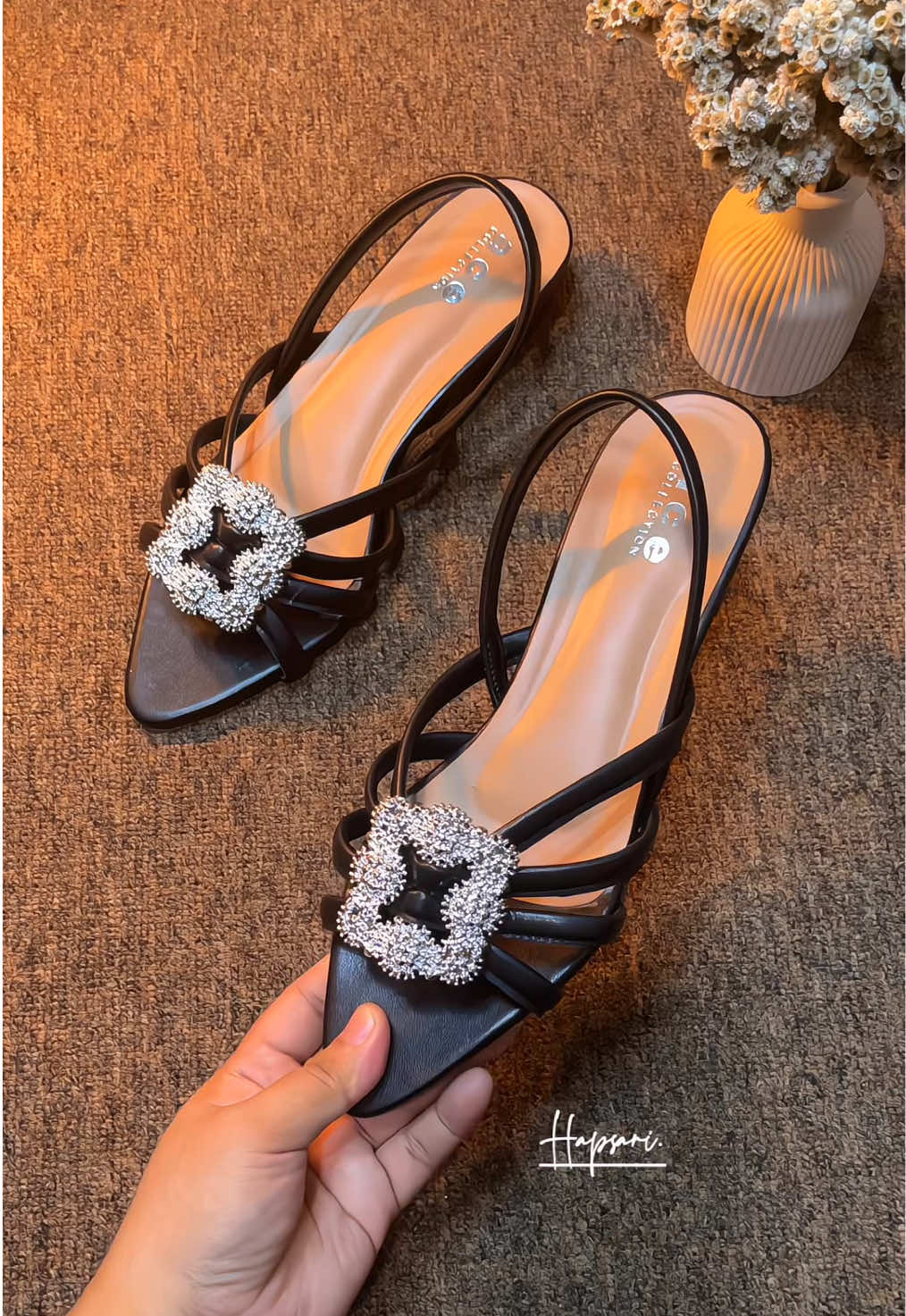 Terbaru, sandal wanita cantik ✨ #sandalwanita #sandalwanitakekinian #sandalcantik #sandalheels #heelswanita 