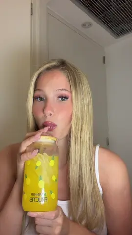 Es ideal para el pelo largo y quebradizo #garnier #garnierhairfood #ananasiempresi #HairCare 🧡💛 