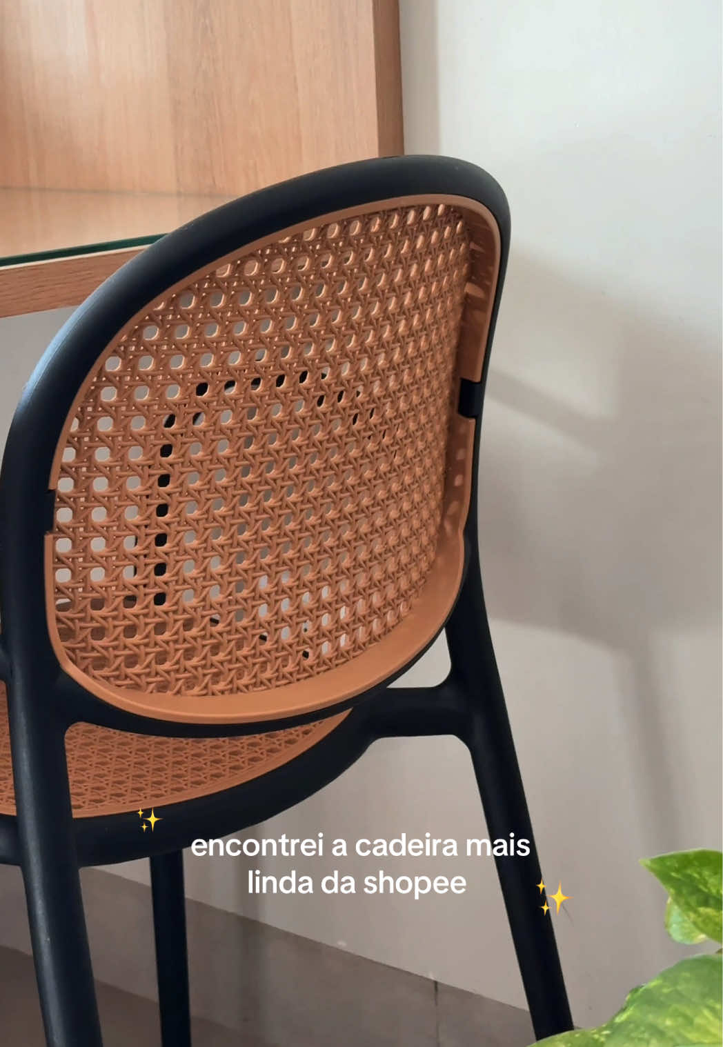 A mais lindaaaa! Estou com ela já tem 6 meses… só tenho elogios.  #shopee #itensdecasa #cadeiradejantar #achadosshopee #donadecasa 