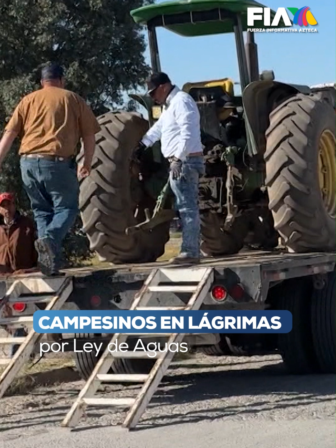 Campesinos llegaron al Senado entre lágrimas para exigir una revisión profunda a la nueva Ley de Aguas. Denunciaron que la reforma convierte concesiones en permisos, lo que permitiría un mayor control político sobre el recurso. Acusaron a la diputada Lilia Aguilar de traición por apoyar la iniciativa pese a haber escuchado sus preocupaciones. A pesar de las protestas, Morena y sus aliados aprobaron la ley en lo general y en lo particular. El dictamen fue turnado al Senado, donde los agricultores temen que ocurra exactamente lo mismo. Todos los detalles en #HechosMeridiano  #AztecaNoticias #FIA #Noticias #News #Tendencia