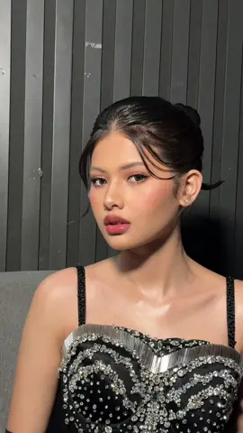 Beautiful @basmalah gralind for Dangdut Awards 2025  Makeup @loritayoung_mua  Hairdo @jooehair  Stylist @doleytobing  Asst Stylist @fauzia.rcy  Dress @dianamputri  Management @agungsaputrabm @ririaprianti_ @bentukmanagement #basmalahgralind #fypage 