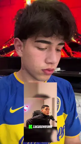 Son doble casaca las 🐔 , el domingo van con racing  #boca #river 