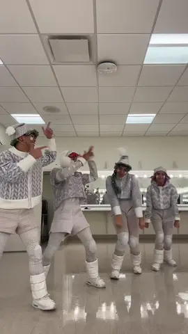 Ok fine @tor @Chaz Walter @jerouldz #fyp #elftok #dance #cirquedusoleil 