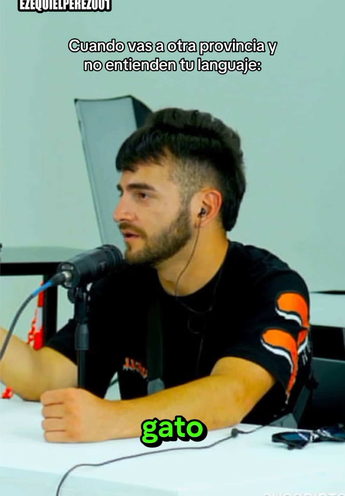 Que palabra de tu provincia entenderian en otro lado ?? 🤔😅 #palabras #cesarmundo #ezequielperez #paratii #stream 