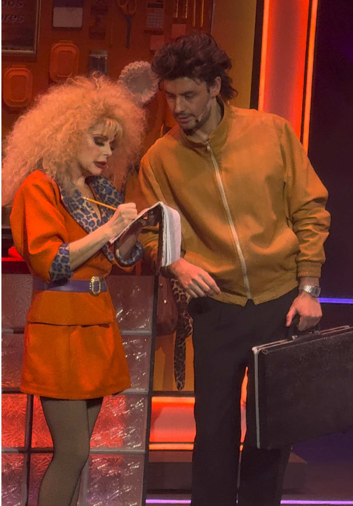 Itatí Cantoral es Lupita en Mentiras, El Musical ¿listos para el maratón navideño?  #mentiras #mentiraselmusical #lupita #musical #theatre 