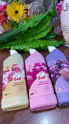 Nước tẩy bồn cầu siêu sạch mà lại còn thơm dễ chịu. Không nồng không hắc